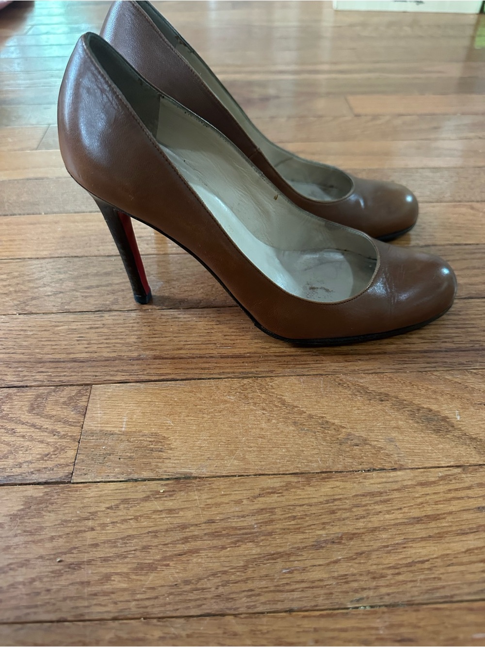 Christian Louboutin Brown Leather Round-Toe Pumps size 37 1/2